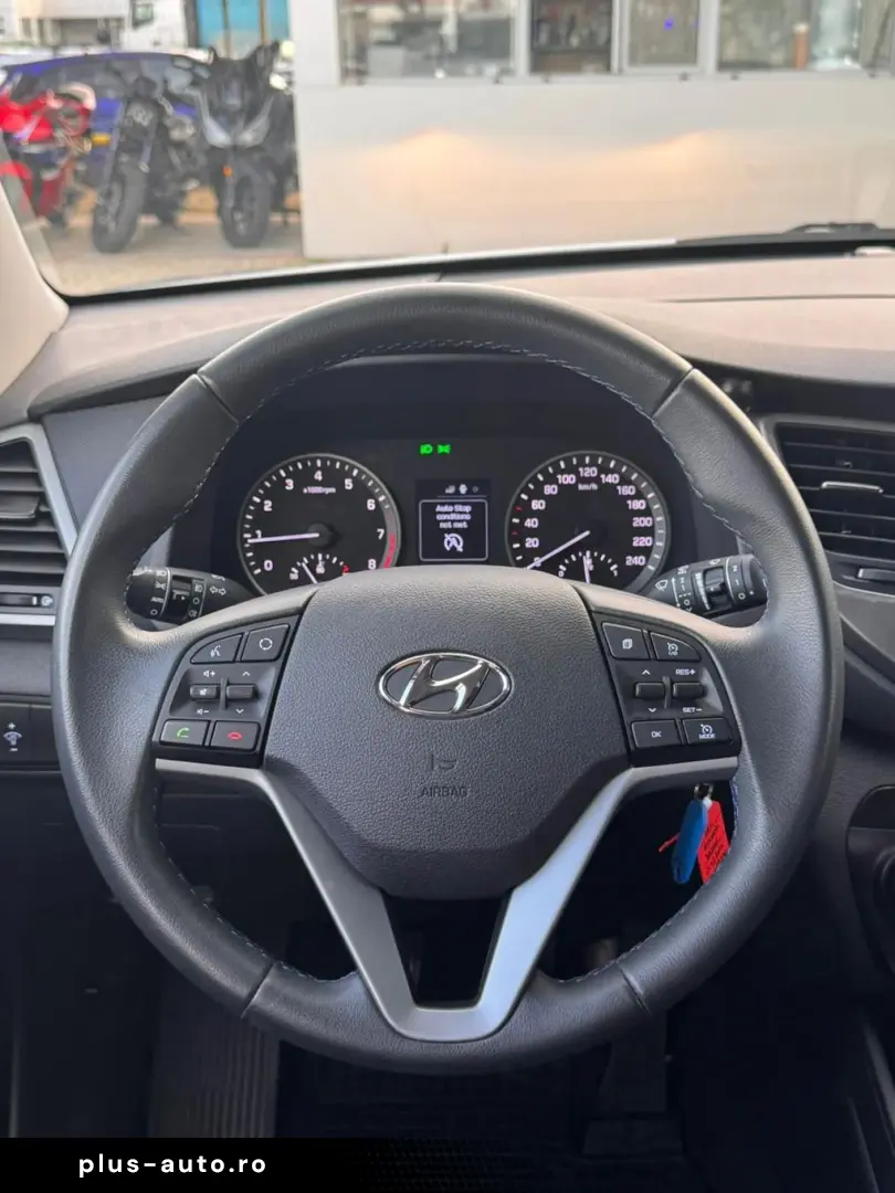 Hyundai Tucson  1.6 MT 2WD