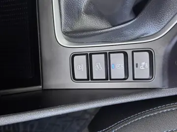 Hyundai Tucson  1.6 MT 2WD