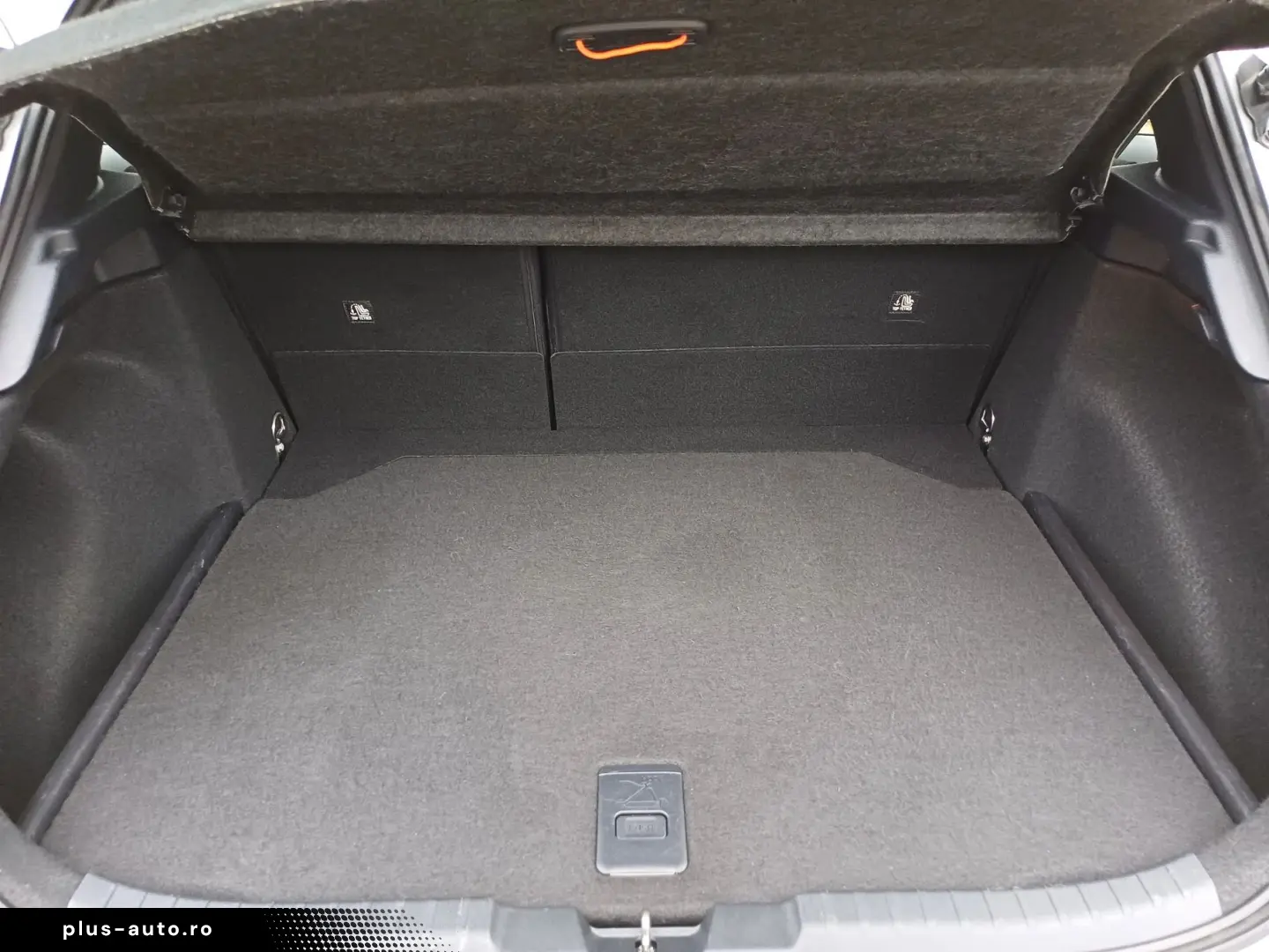 Toyota Corolla  Dynamic 1.8 HYBRID 122 CP