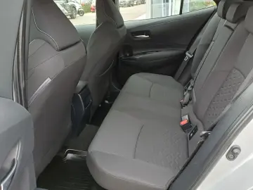 Toyota Corolla  Dynamic 1.8 HYBRID 122 CP