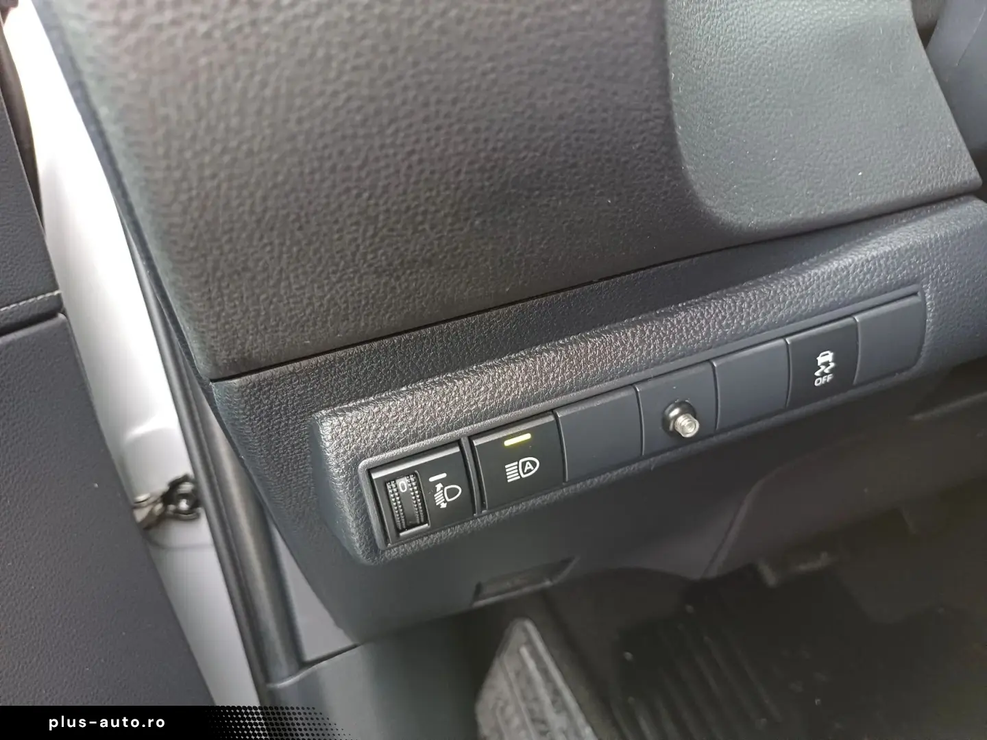 Toyota Corolla  Dynamic 1.8 HYBRID 122 CP