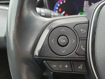 Toyota Corolla  Dynamic 1.8 HYBRID 122 CP