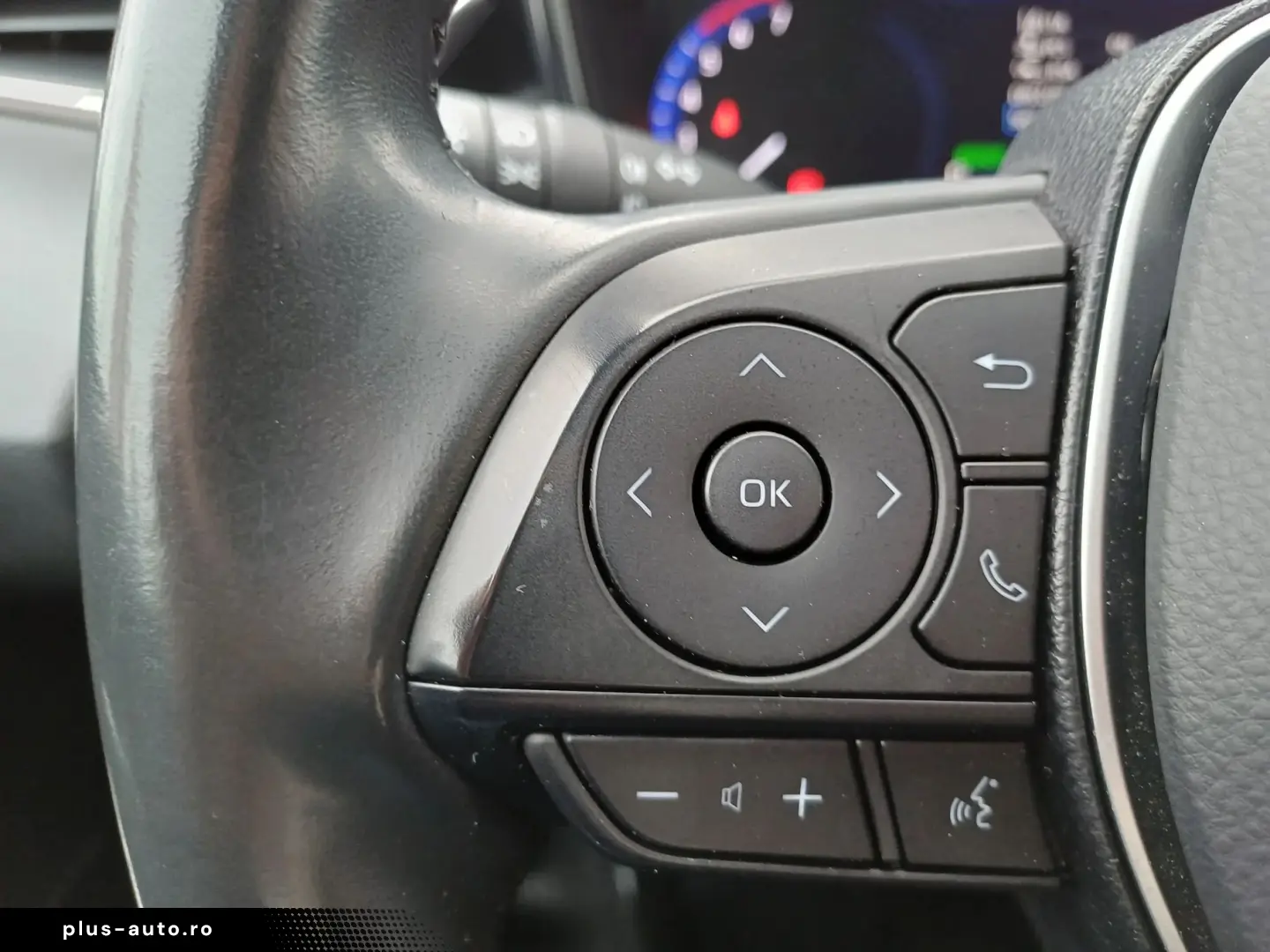 Toyota Corolla  Dynamic 1.8 HYBRID 122 CP