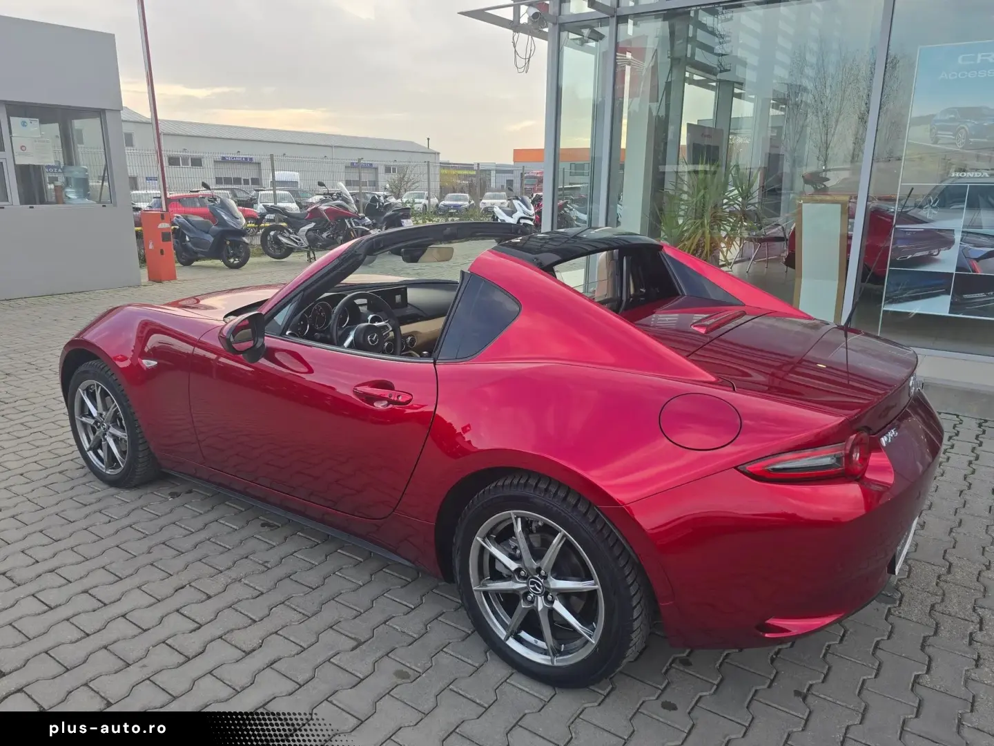 MAZDA MX-5 Kazari - 1.5 - 132 CP MT