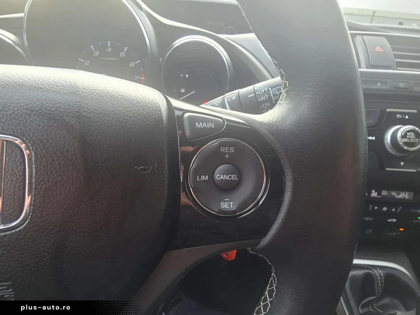 Honda CIVIC Elegance 1.8 - 140 CP MT