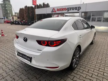 MAZDA 3 SEDAN 2.0 SkyActiv-G150 Plus AT