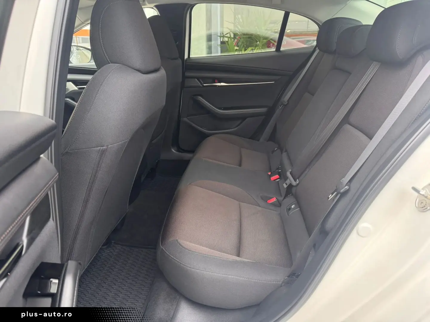 MAZDA 3 SEDAN 2.0 SkyActiv-G150 Plus AT