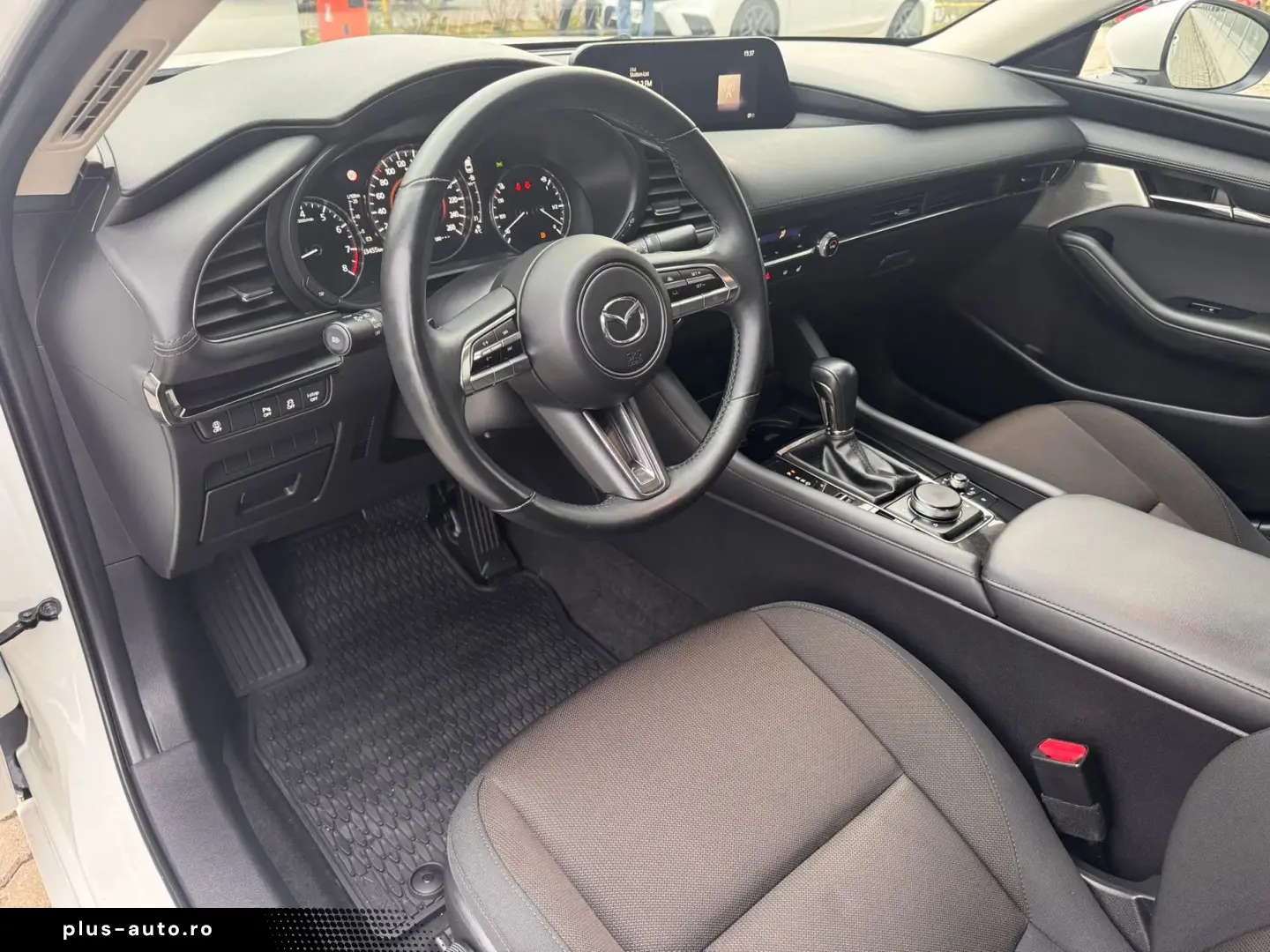 MAZDA 3 SEDAN 2.0 SkyActiv-G150 Plus AT