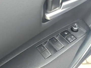 Toyota Corolla 1.8 - 122 CP Hybrid