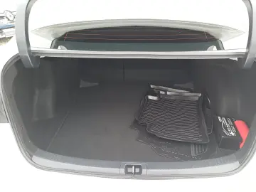 Toyota Corolla  Dynamic  1.8 HYBRID 122Cp