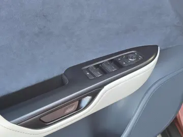 Lexus RZ 450e 313 CP AWD Luxury