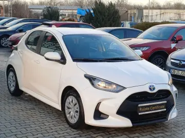 Toyota Yaris 1.5 hybrid 92 CP Eco