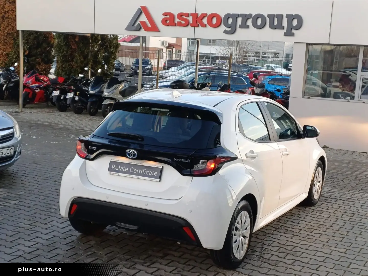 Toyota Yaris 1.5 hybrid 92 CP Eco
