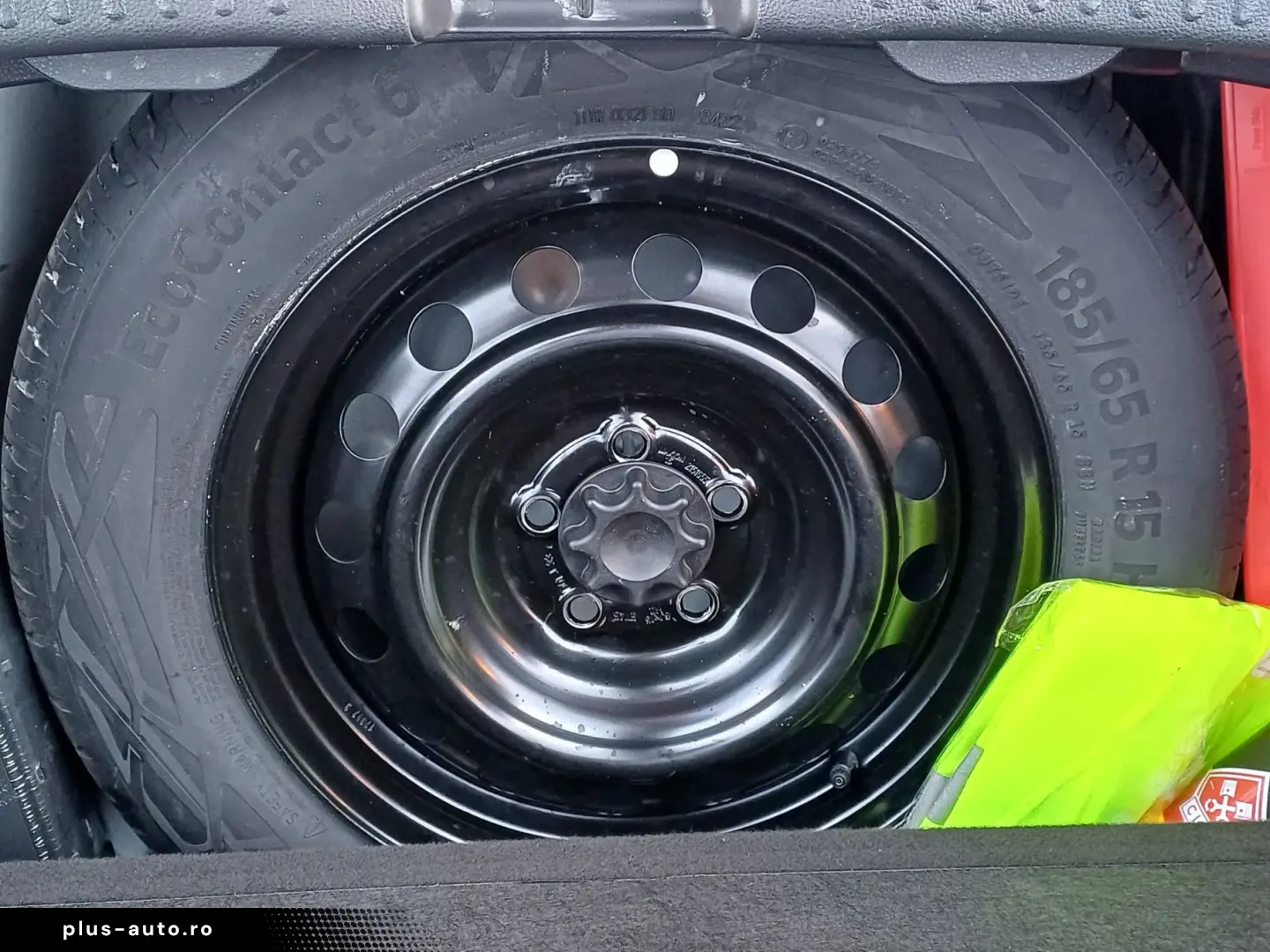 Toyota Yaris 1.5 hybrid 92 CP Eco