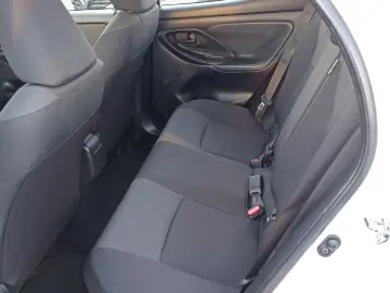 Toyota Yaris 1.5 hybrid 92 CP Eco