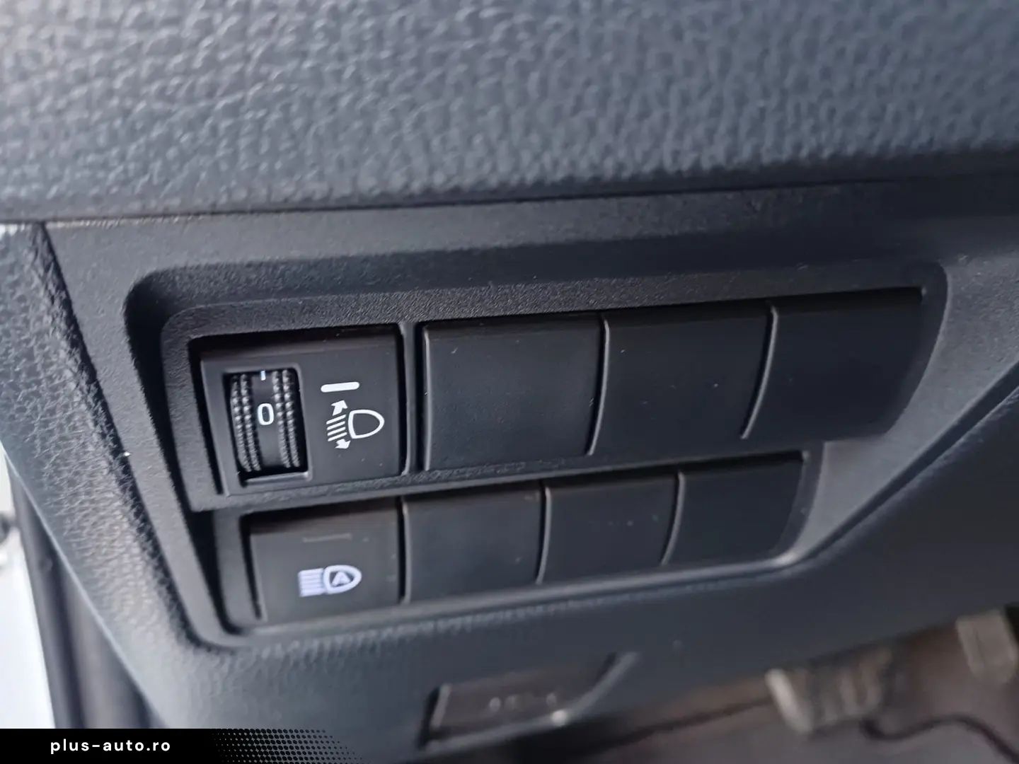 Toyota Yaris 1.5 hybrid 92 CP Eco