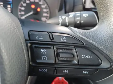 Toyota Yaris 1.5 hybrid 92 CP Eco