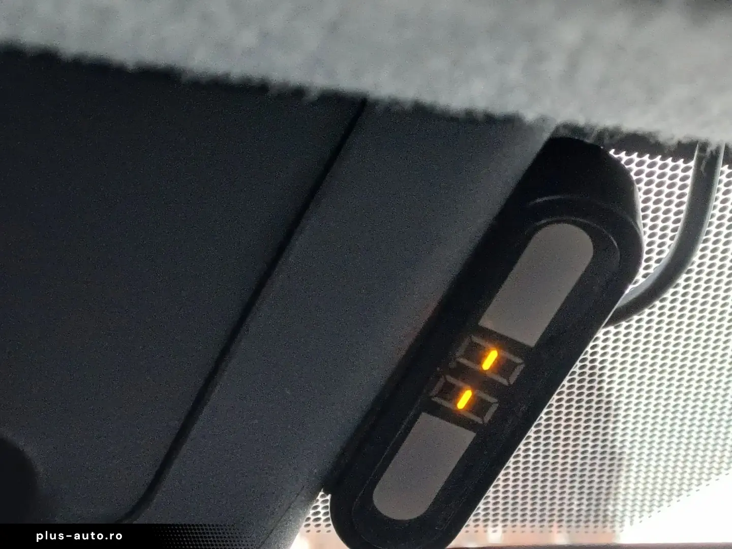 Toyota Yaris 1.5 hybrid 92 CP Eco