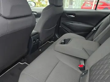 Toyota Corolla Sedan Hybrid 1.8 - 122 CP -  Business