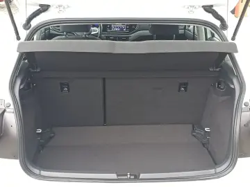 Volkswagen Polo 1.0 benzina 95 CP MT5 Life