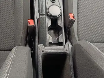 Volkswagen Polo 1.0 benzina 95 CP MT5 Life