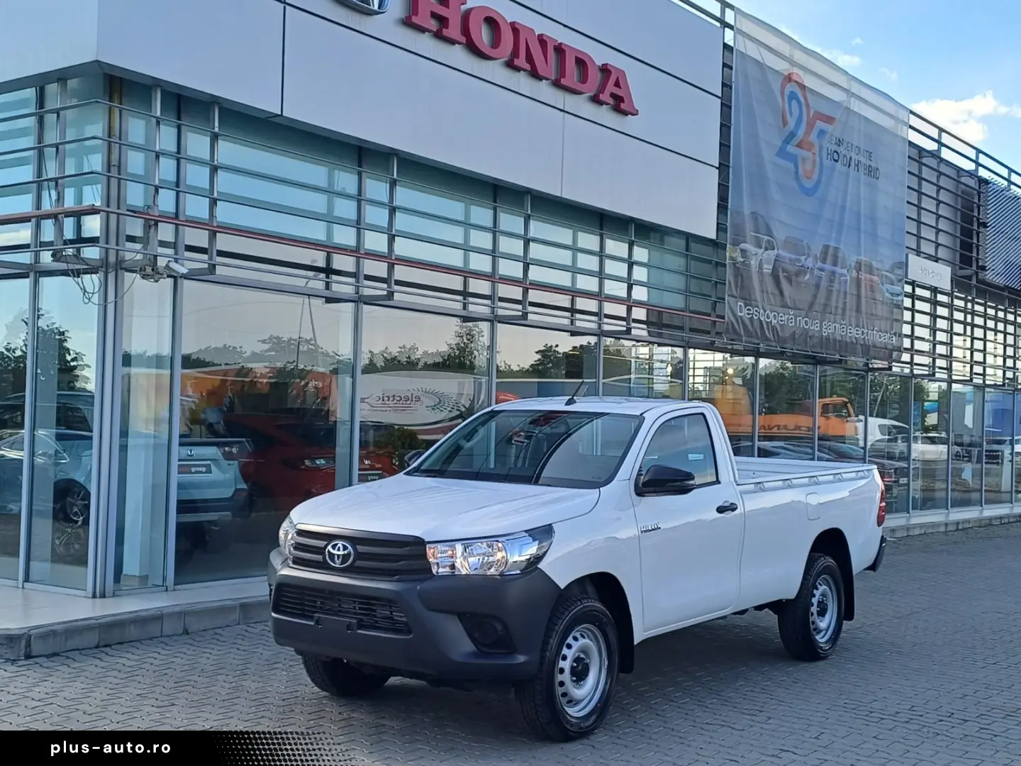 Toyota HILUX 2WD 2.4 D-4D 2.4 diesel 150 CP MT6