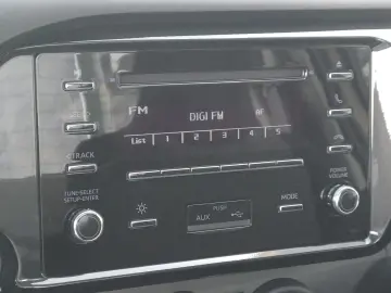 Toyota HILUX 2WD 2.4 D-4D 2.4 diesel 150 CP MT6