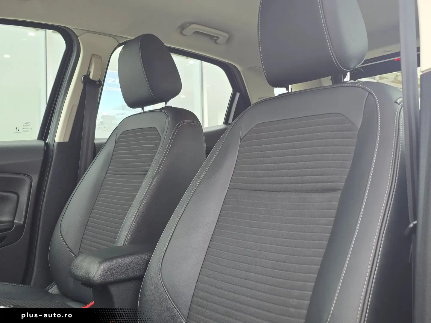 FORD ECOSPORT 1.0 - 125 CP EcoBoost Titanium