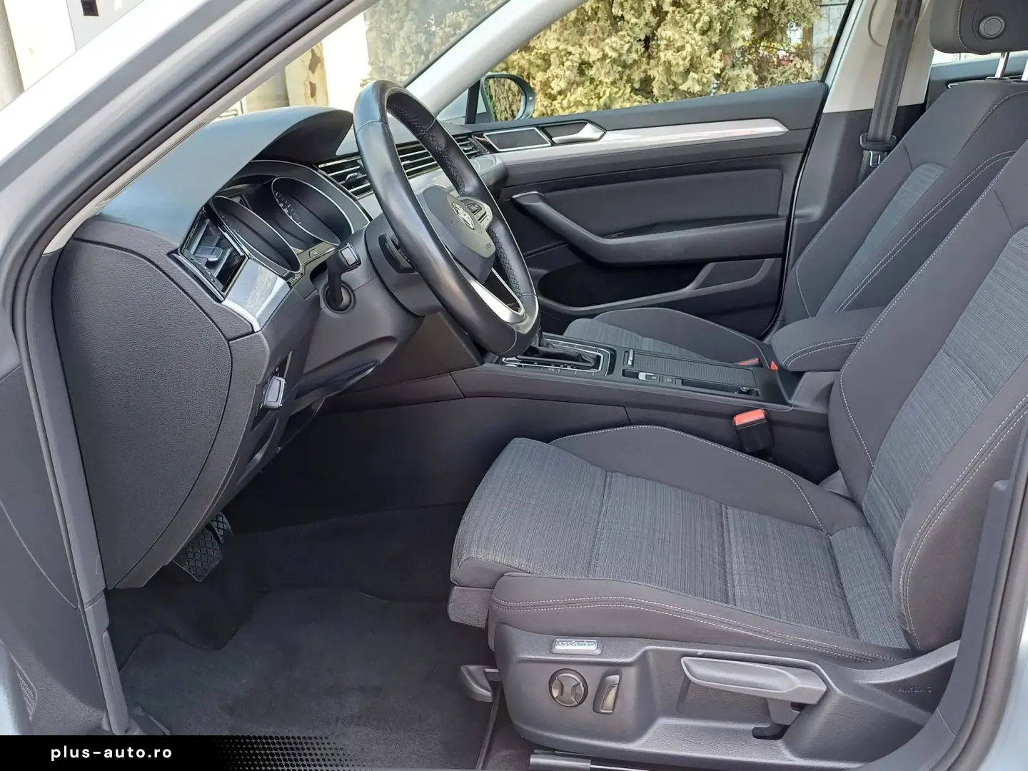 Volkswagen Passat Comfortline 1.6 Tdi 120 CP DSG