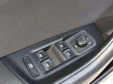 Volkswagen Passat Comfortline 1.6 Tdi 120 CP DSG