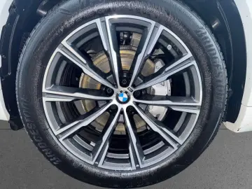 BMW X5 xD 30d M Sport SoftCl AHK Pano