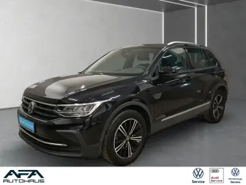 VW Tiguan 1.5 TSI UNITED DSG NAV LED ACC DC App-Co.