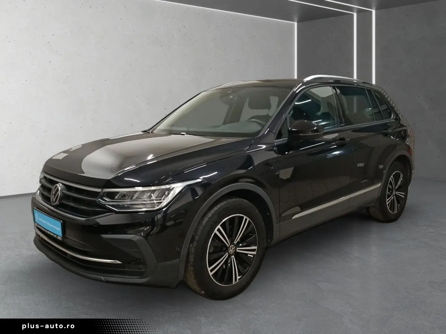 VW Tiguan 1.5 TSI UNITED DSG NAV LED ACC DC App-Co.