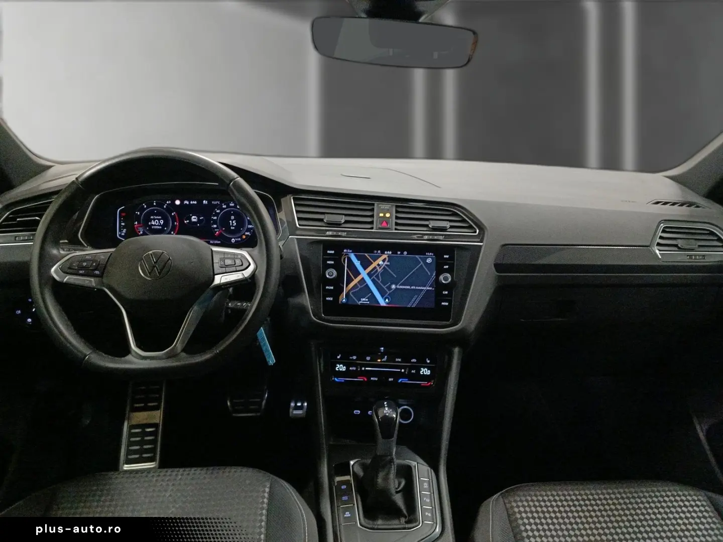 VW Tiguan 1.5 TSI UNITED DSG NAV LED ACC DC App-Co.