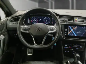 VW Tiguan 1.5 TSI UNITED DSG NAV LED ACC DC App-Co.