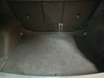 VW Tiguan 1.5 TSI UNITED DSG NAV LED ACC DC App-Co.