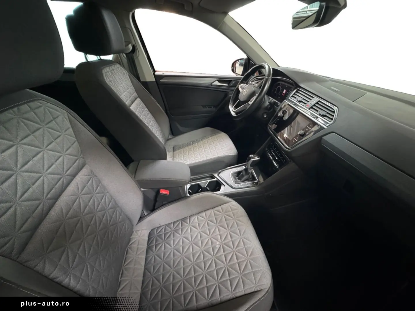 VW Tiguan 1.4 TSI DSG LED NAVI PDC PANO APP