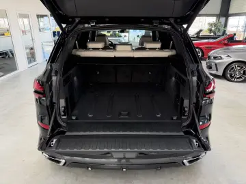 BMW X5 M-SPORT XD LEDER NAVI PANO