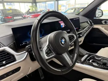 BMW X5 M-SPORT XD LEDER NAVI PANO
