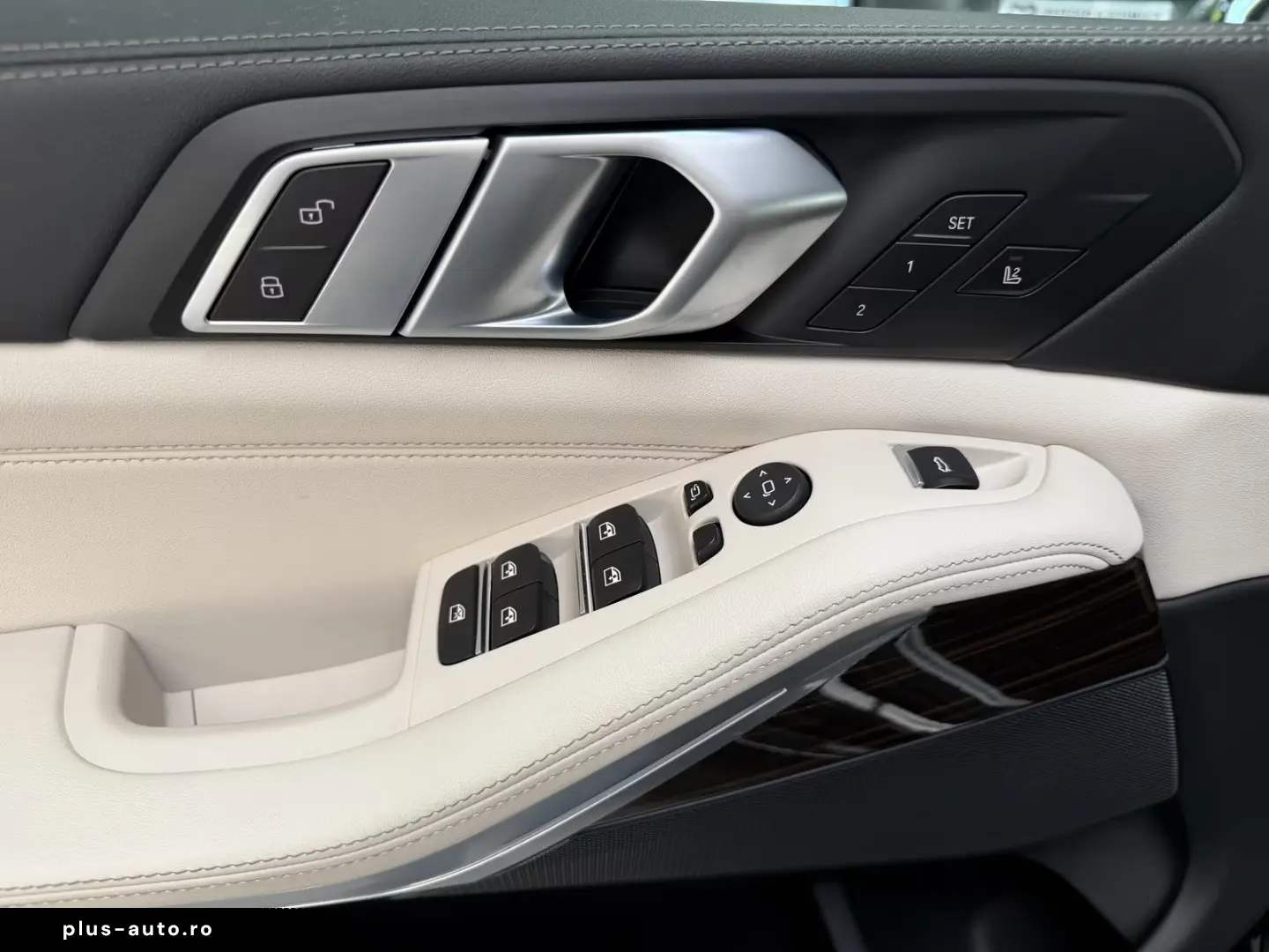 BMW X5 M-SPORT XD LEDER NAVI PANO