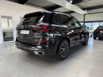 BMW X5 M-SPORT XD LEDER NAVI PANO