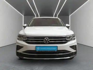 VW Tiguan 2.0 TSI Elegance 4M DSG AHK RFK Matrix AC