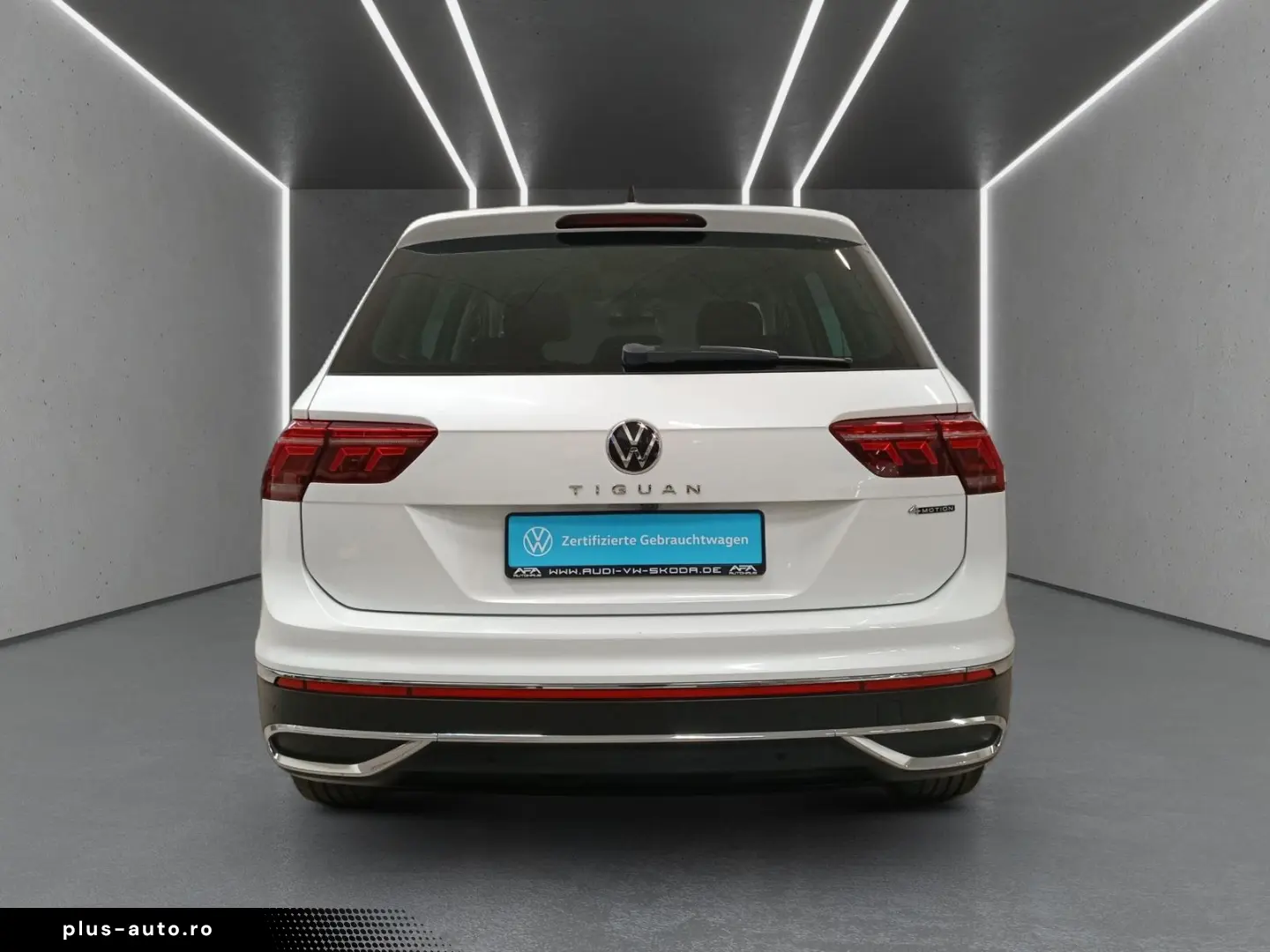 VW Tiguan 2.0 TSI Elegance 4M DSG AHK RFK Matrix AC