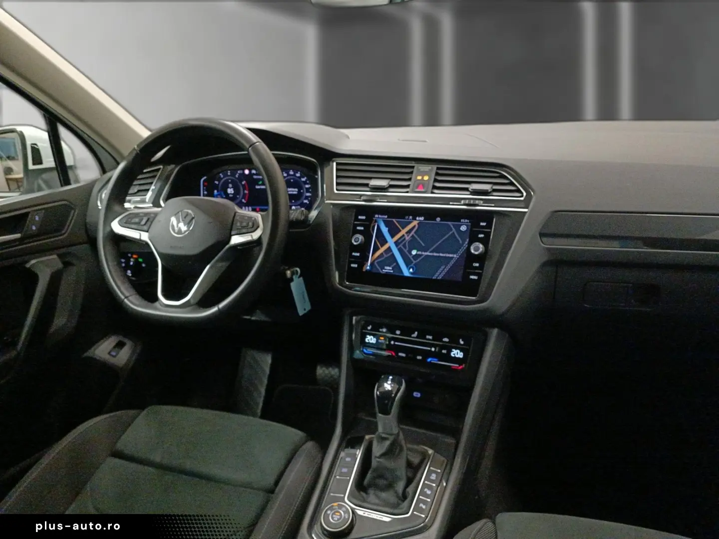 VW Tiguan 2.0 TSI Elegance 4M DSG AHK RFK Matrix AC