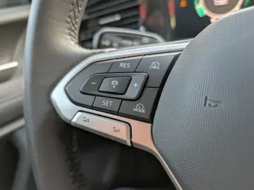 VW Tiguan 1.5 eTSI Life Kamera Navi LED Totw. LHZ