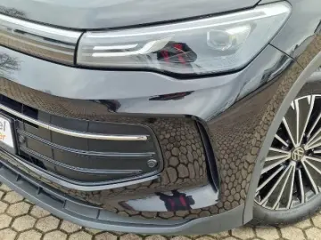 VW Tiguan  Virtual Cockpit ACC LED 18 Zoll R-Kamera