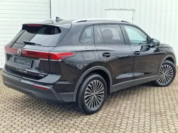 VW Tiguan  Virtual Cockpit ACC LED 18 Zoll R-Kamera