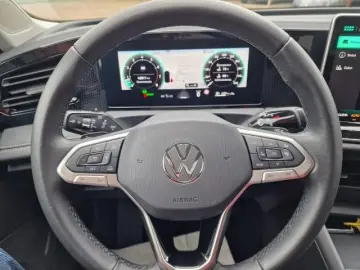 VW Tiguan  Virtual Cockpit ACC LED 18 Zoll R-Kamera