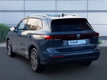 VW Tiguan 1.5 eTSI Life DSG Navi LED Kamera Sitzhei