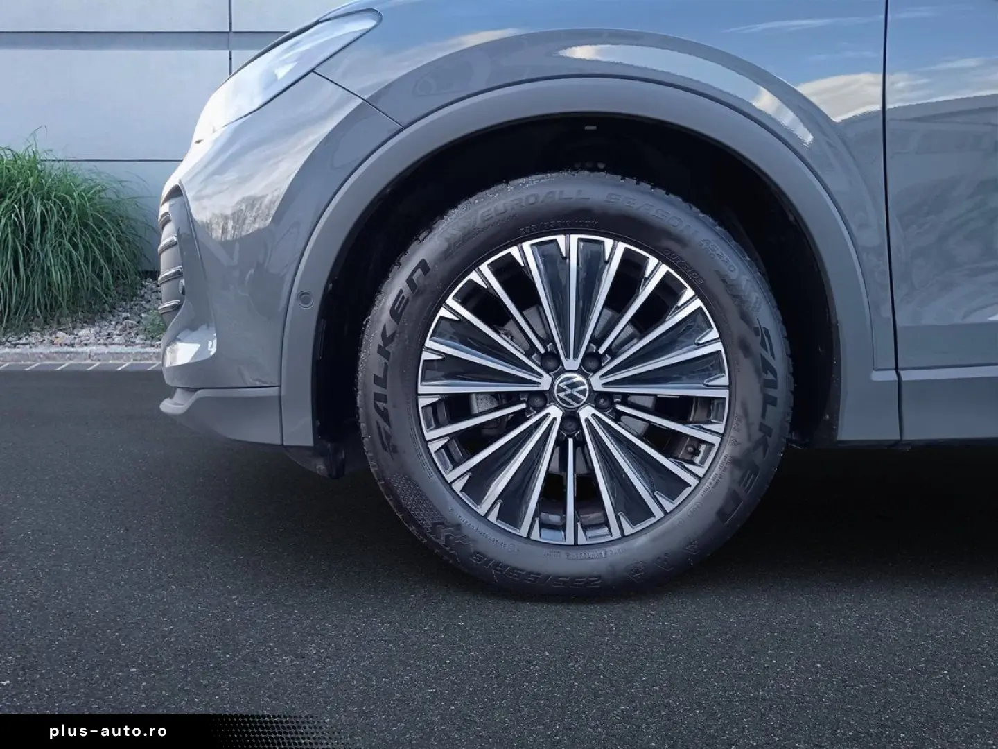 VW Tiguan 1.5 eTSI Life DSG Navi LED Kamera Sitzhei